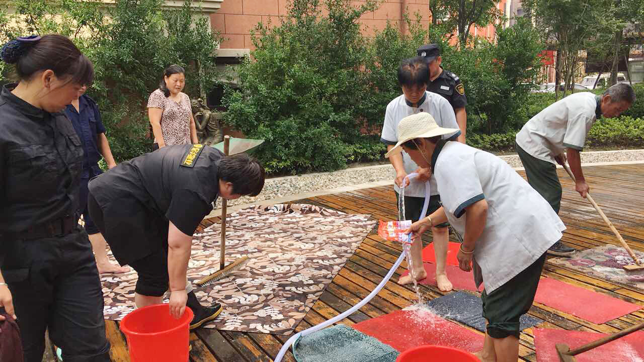 银座花园洗地毯0000.jpg