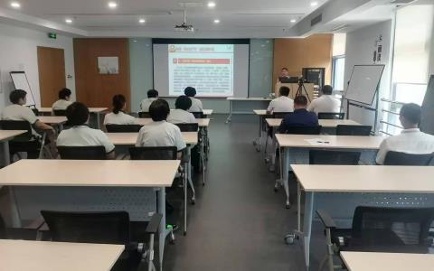 办公大楼物业持续开展安全生产月活动